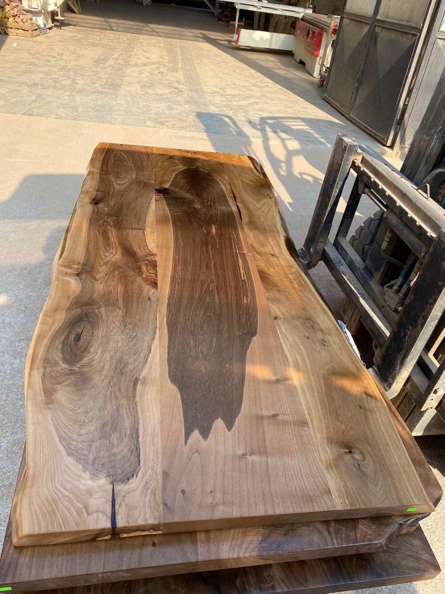 Verkauft - Nuss Tisch Platte 210x93 cm