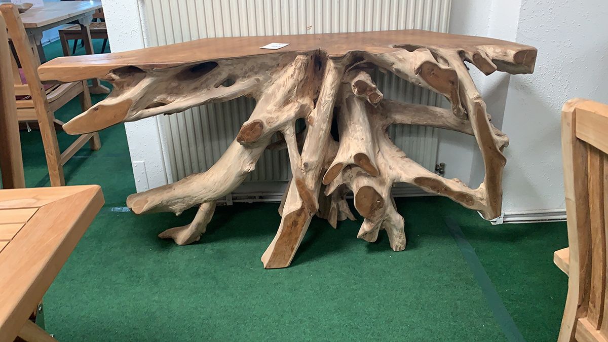 Side Board aus Wurzel